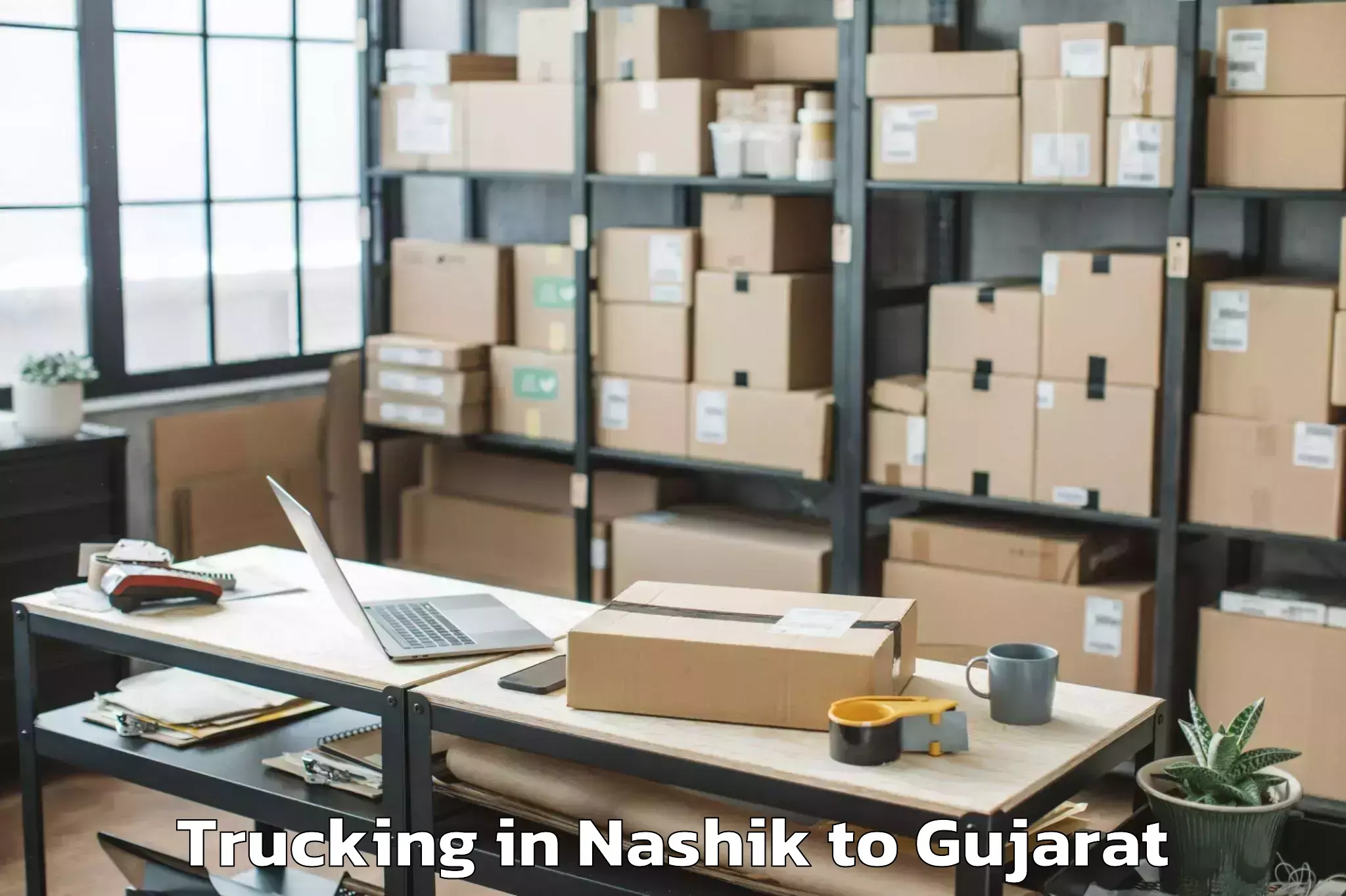 Book Nashik to Mahemdavad Trucking Online